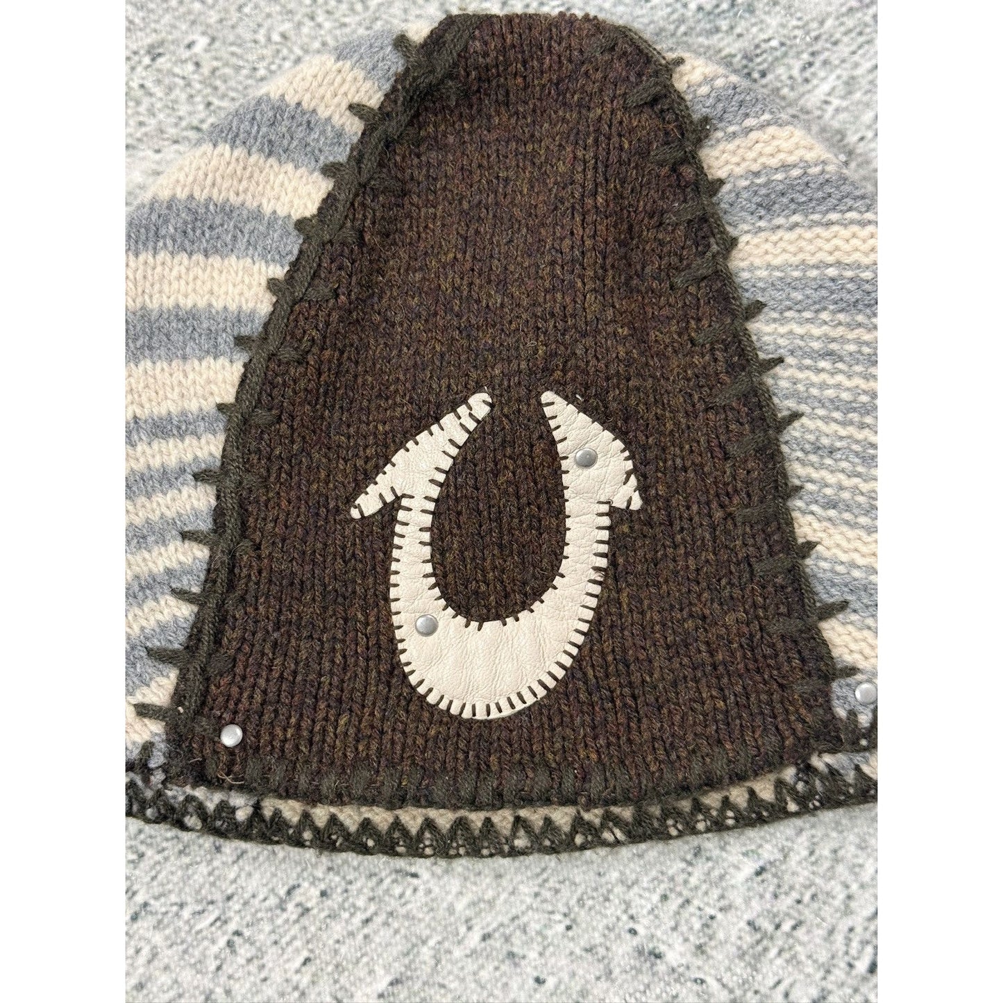 True Religion beanie vintage Y2K brown big logo thick stitch