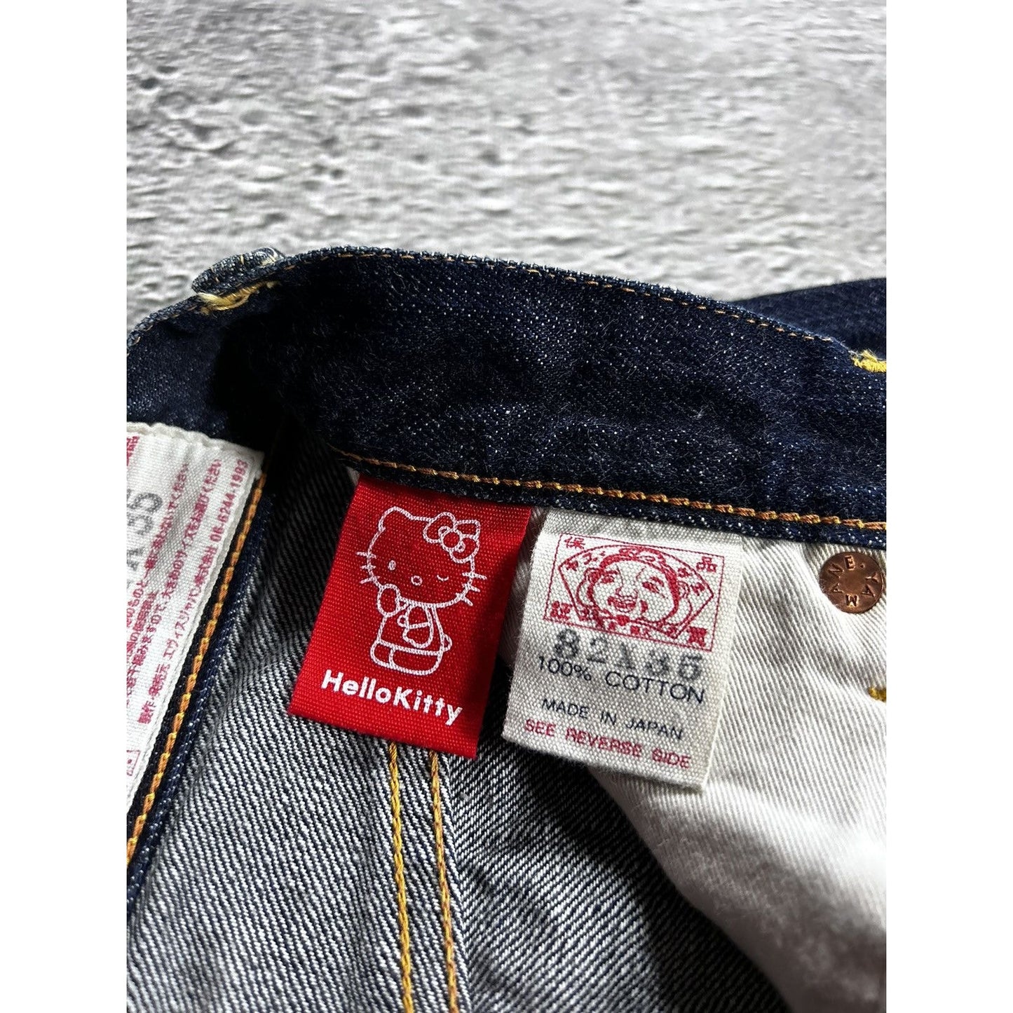 Evisu Hello Kitty jeans vintage selvedge denim Japan RARE