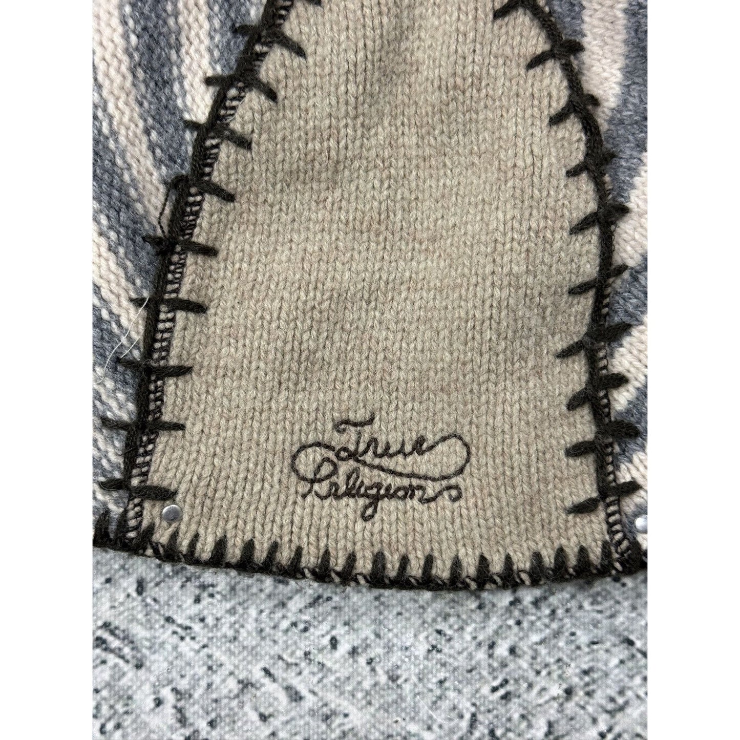 True Religion beanie vintage Y2K brown big logo thick stitch