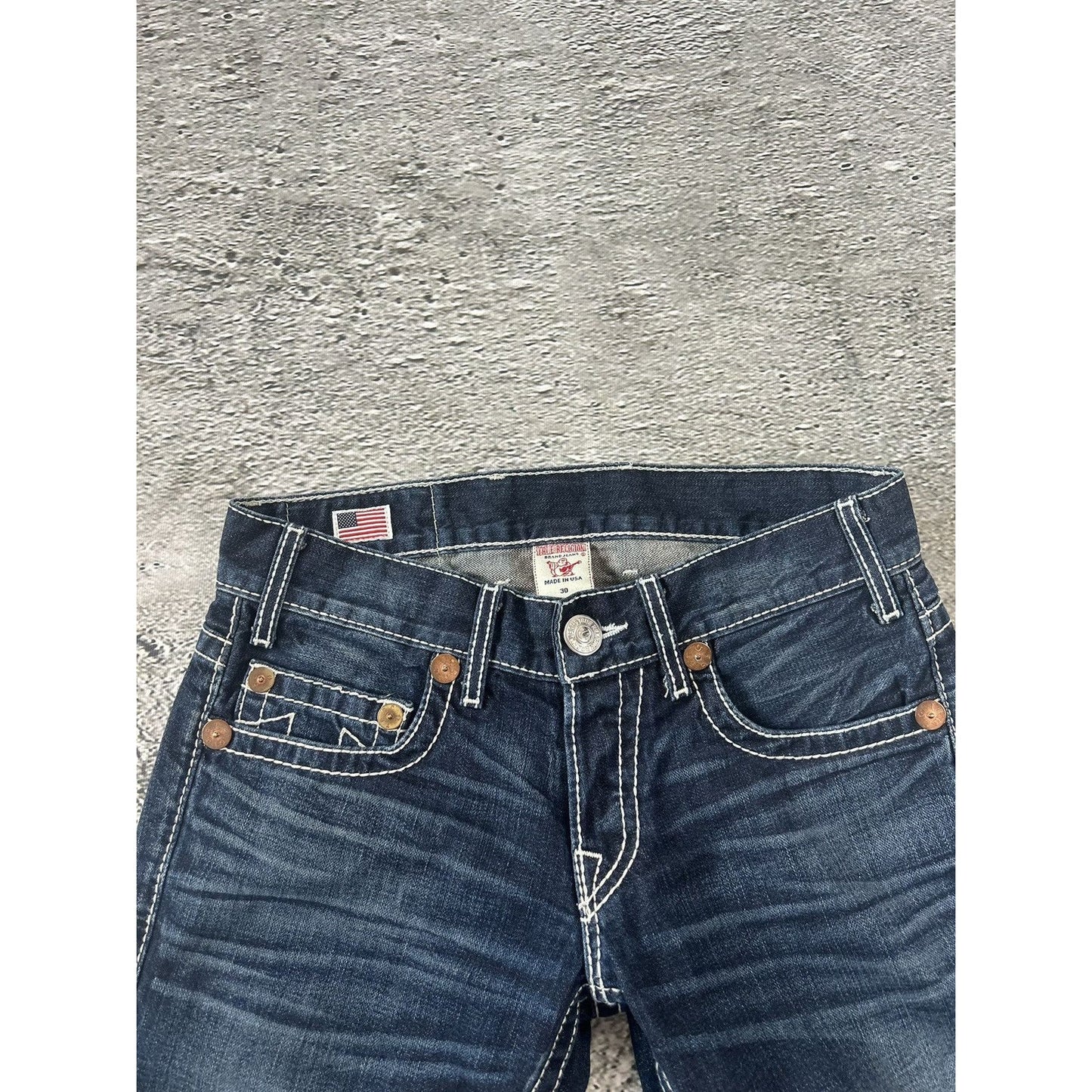 True Religion blue jeans white thick stitching Y2K