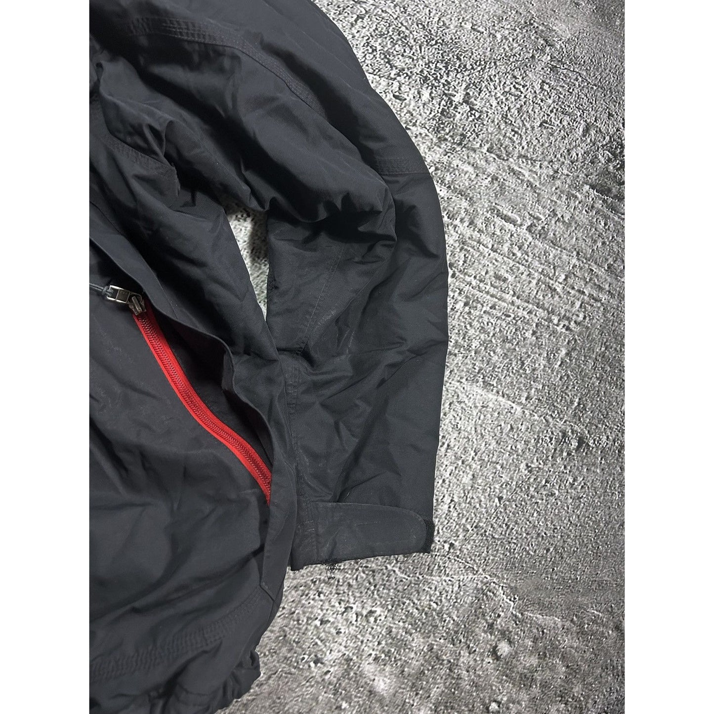 Nike ACG vintage black jacket hooded