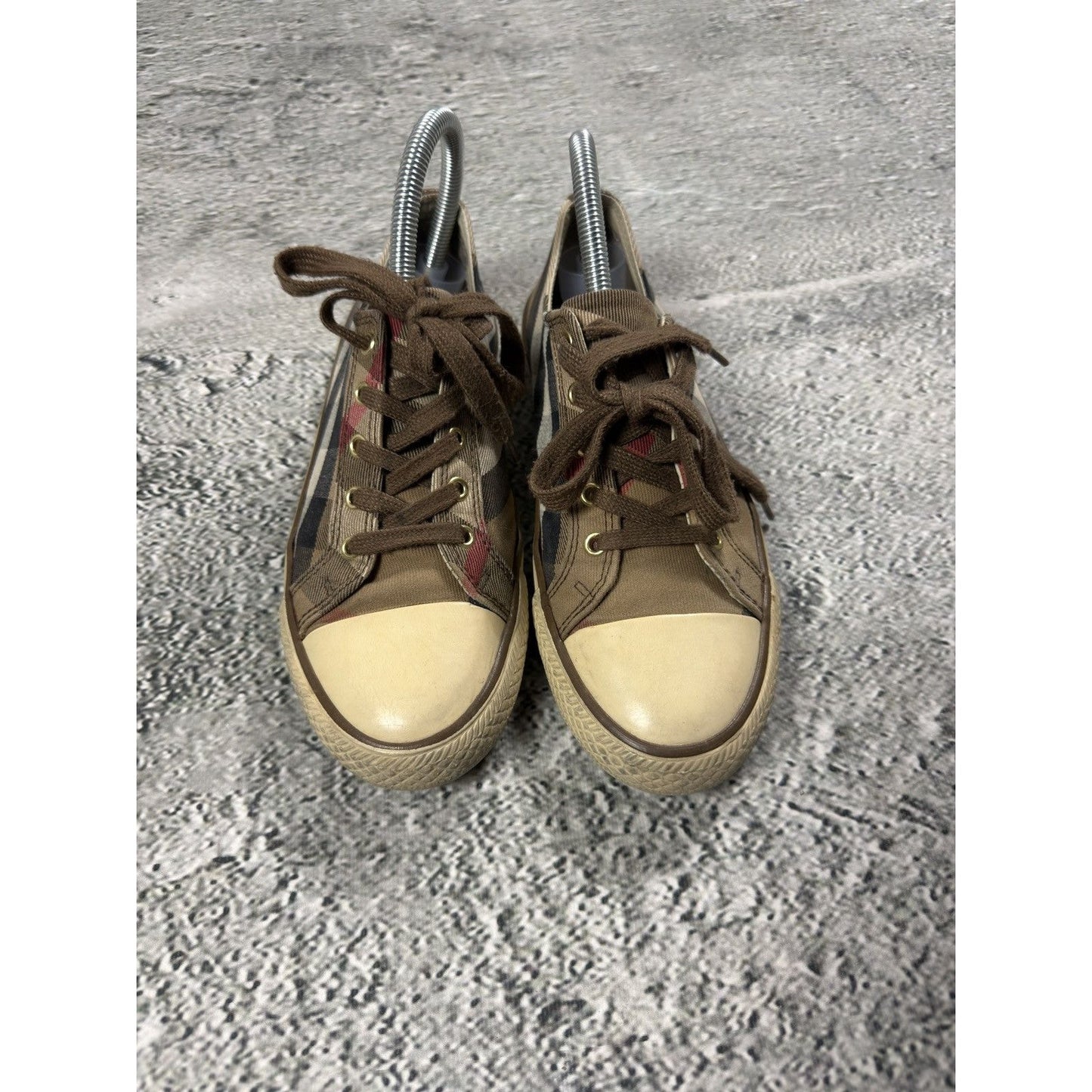 Burberry canvas low shoes Nova Check beige