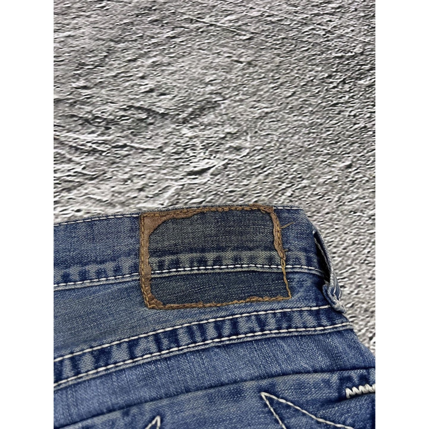 True Religion vintage jeans blue thick stitching white Y2K