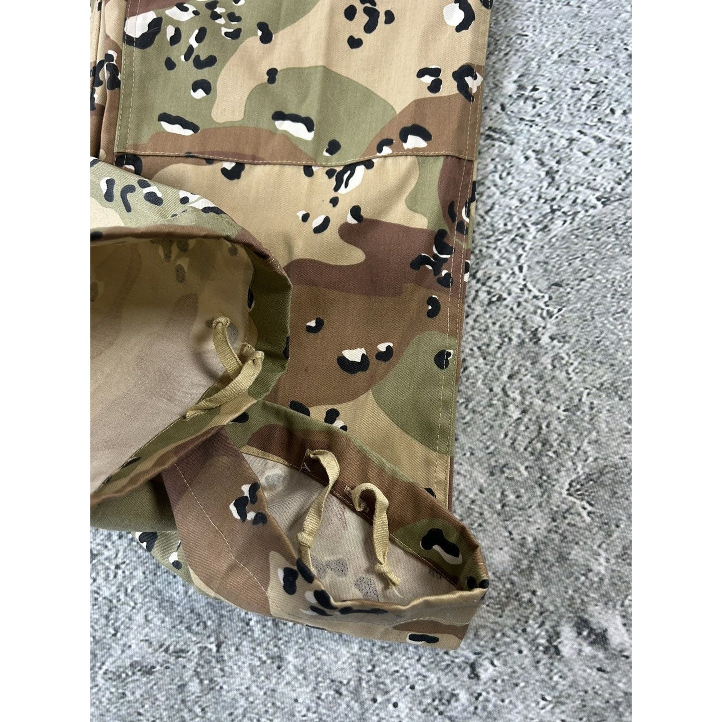 Military cargo pants vintage camo brown