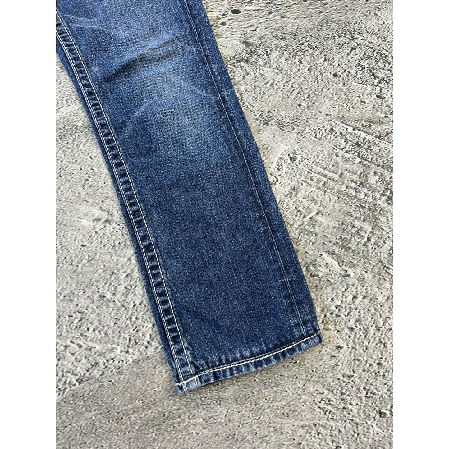 True Religion blue jeans white thick stitching Y2K