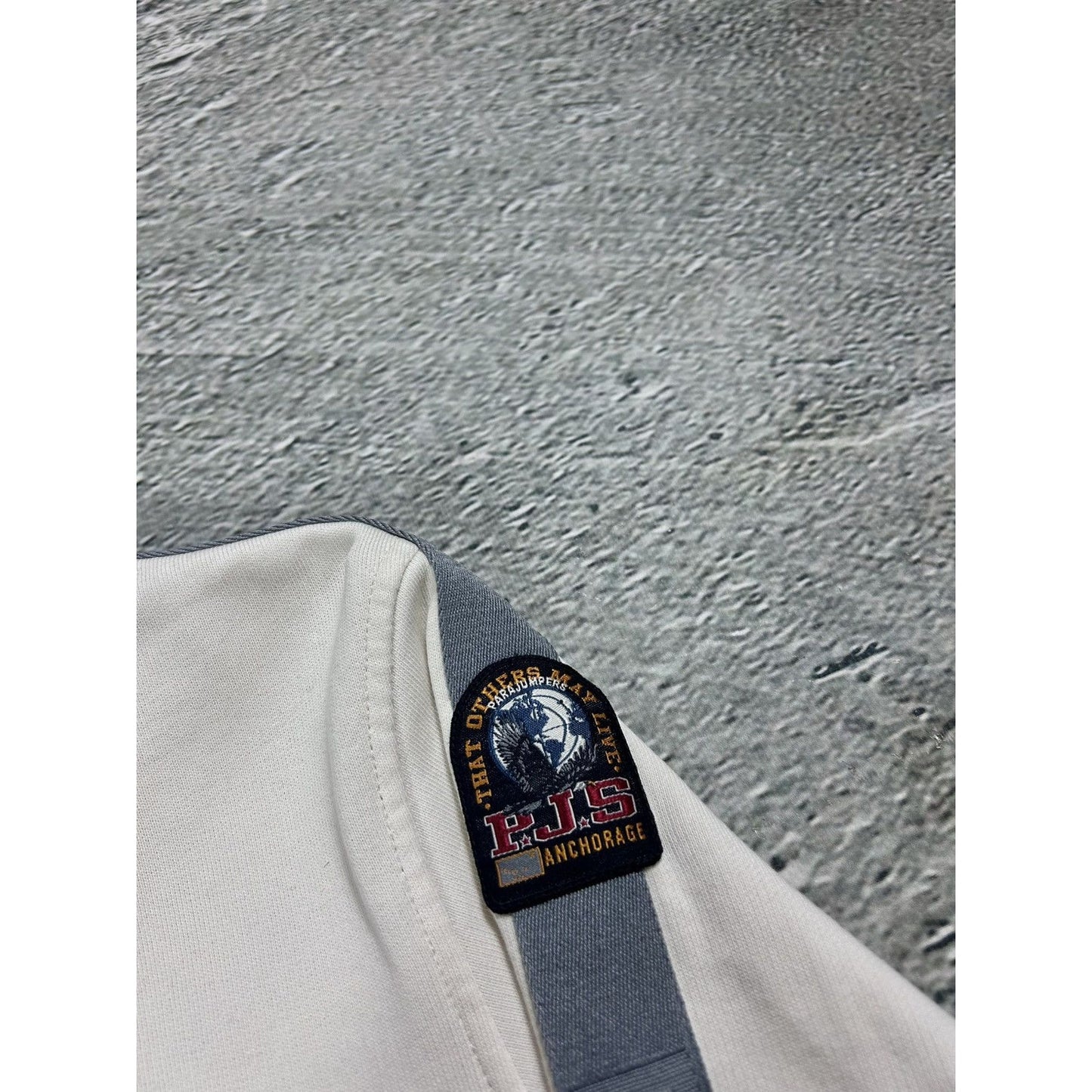 Parajumpers crewneck vintage white fleece