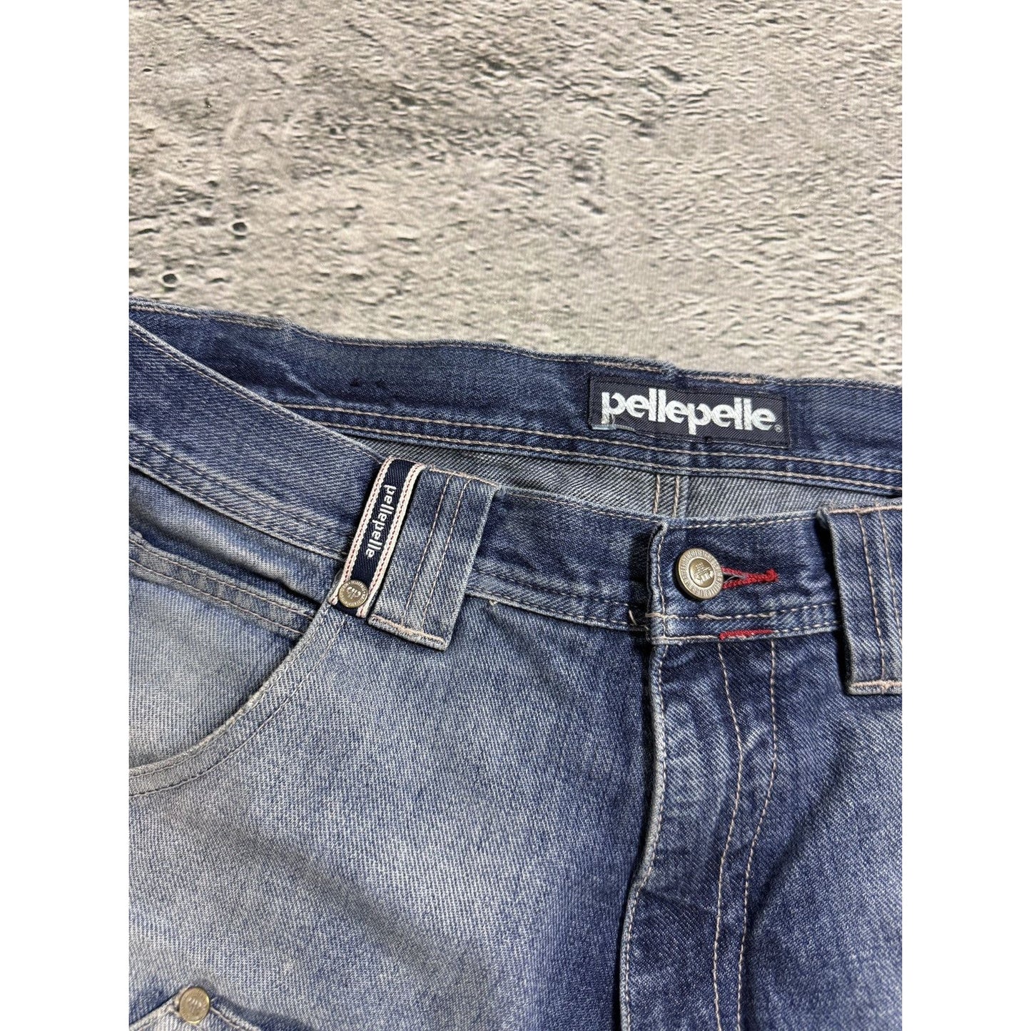 Pelle Pelle vintage stone washed blue jeans Y2K baggy denim