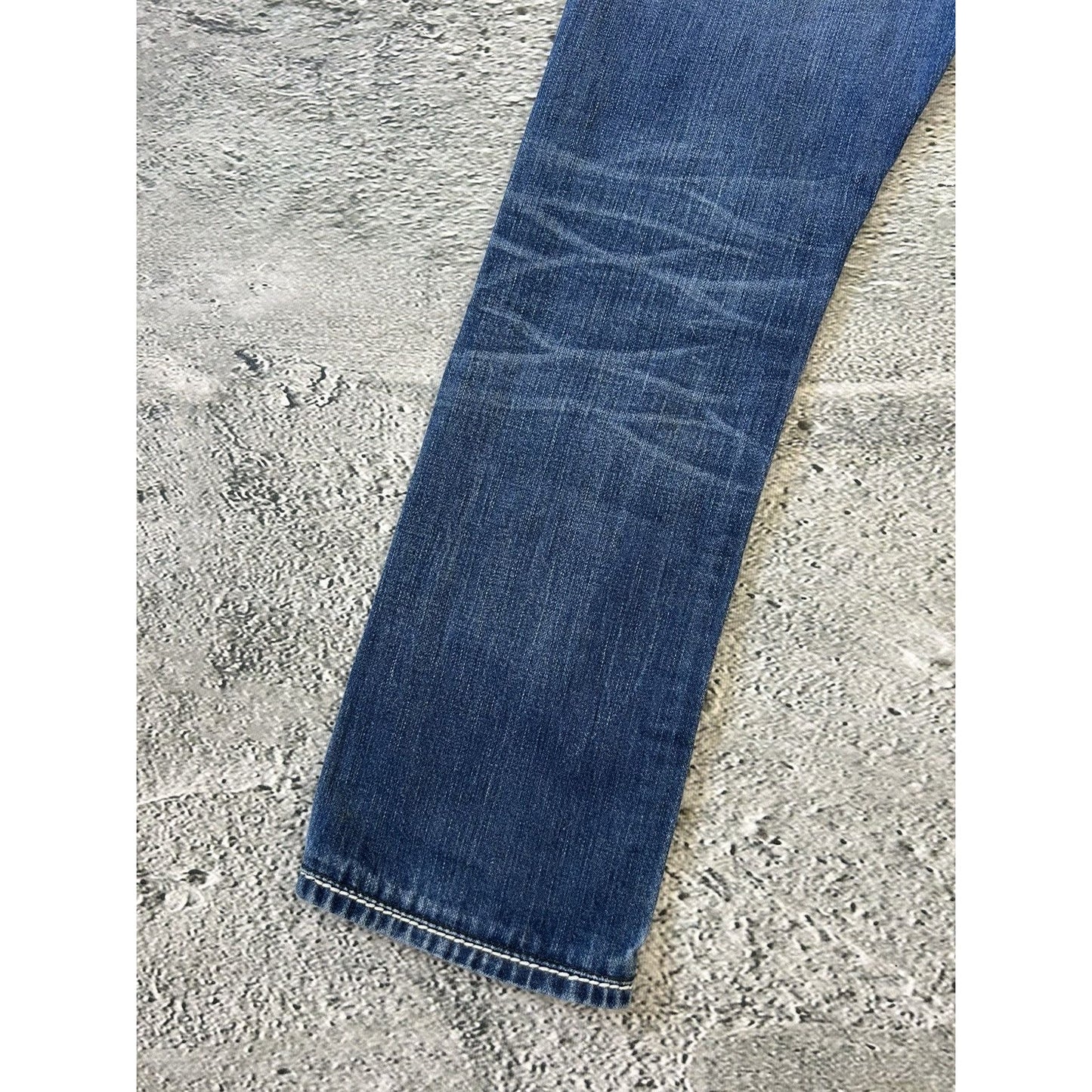 True Religion blue jeans white thick stitching Y2K