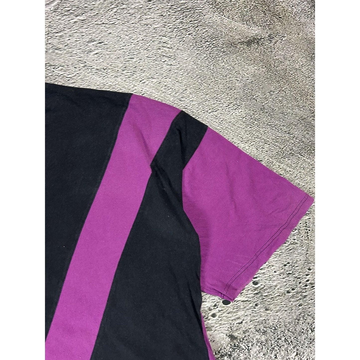 Puma vintage t-shirt 90s purple black big logo