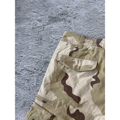 Molecule vintage cargo shorts camo utility military