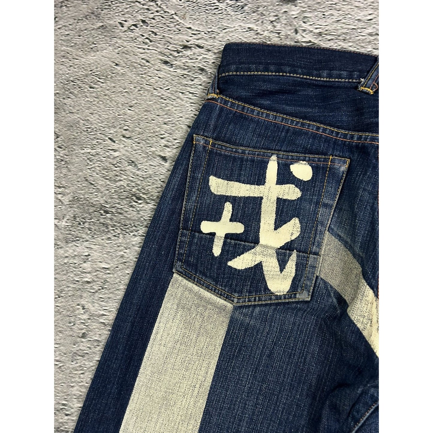 Evisu jeans daicock vintage selvedge navy big logo white