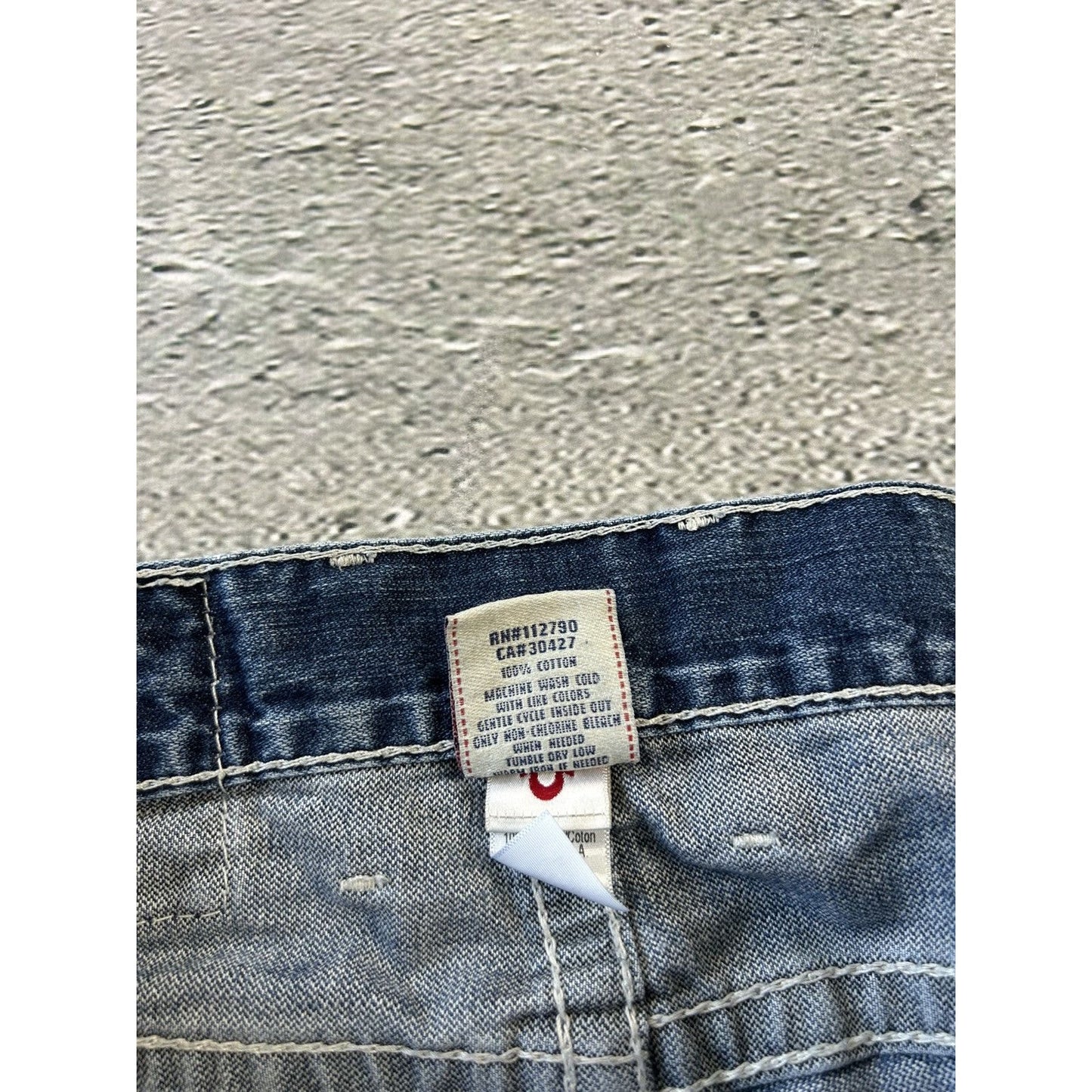 True Religion blue jeans white thick stitching Y2K
