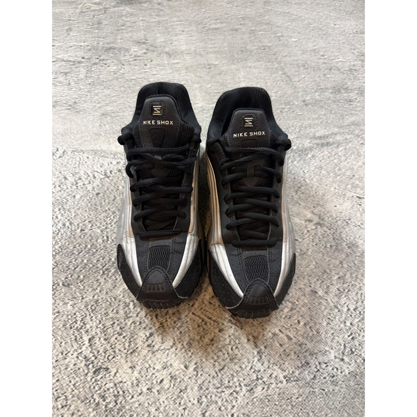 Nike Shox R4 sneakers black silver street shoes low