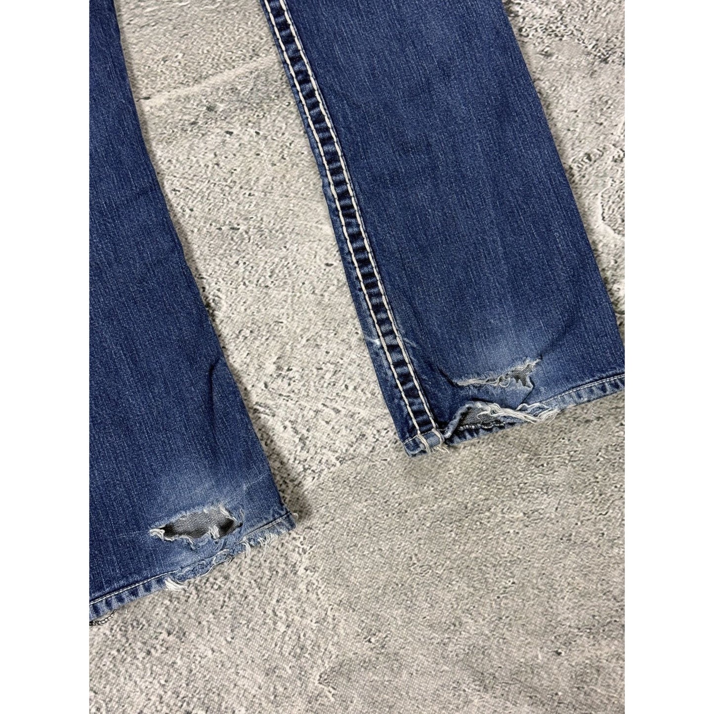 True Religion blue jeans white thick stitching Johnny
