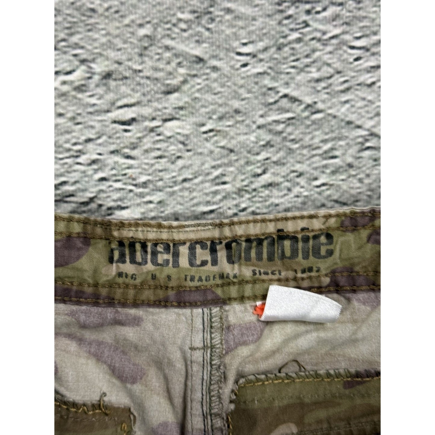 Abercrombie camo shorts jorts y2k