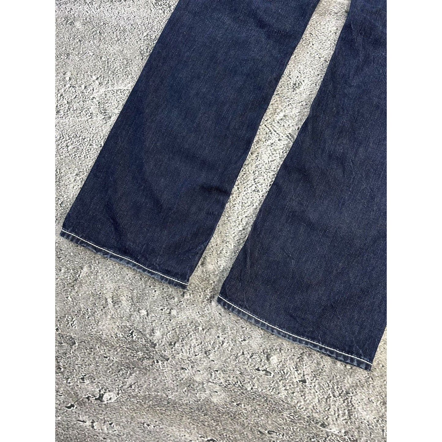 True Religion blue jeans white thick stitching Y2K Bobby