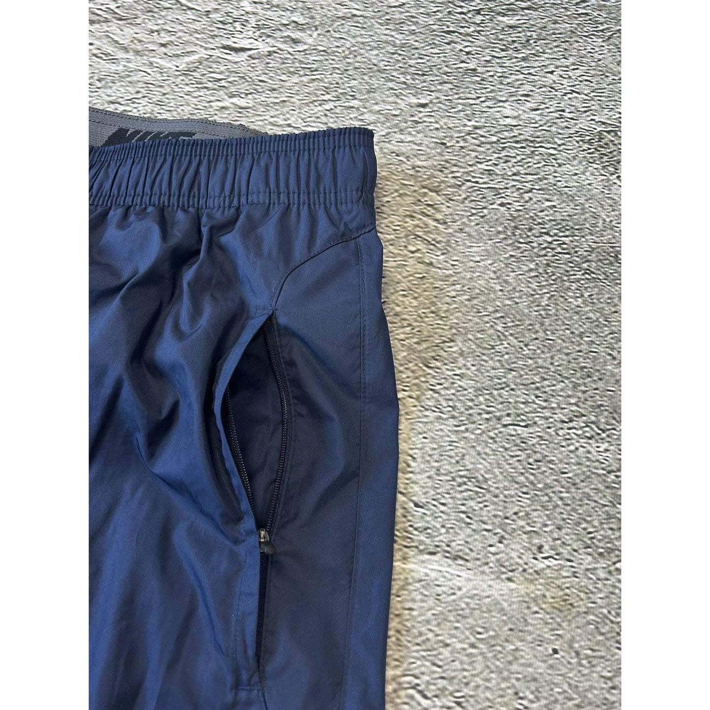 Sweden Nike navy nylon track pants parachute y2k drill