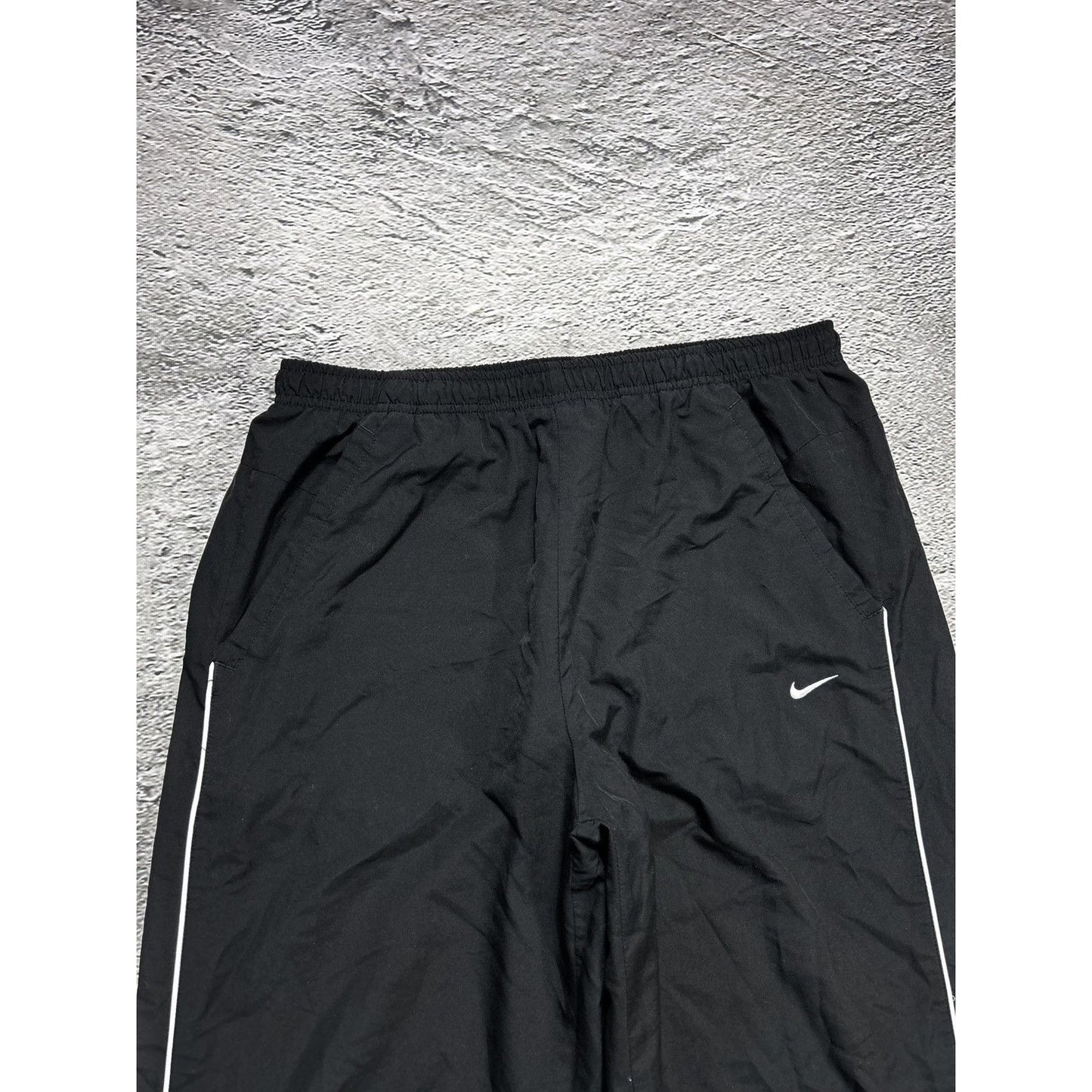 Nike vintage black nylon track pants small swoosh drill Y2K