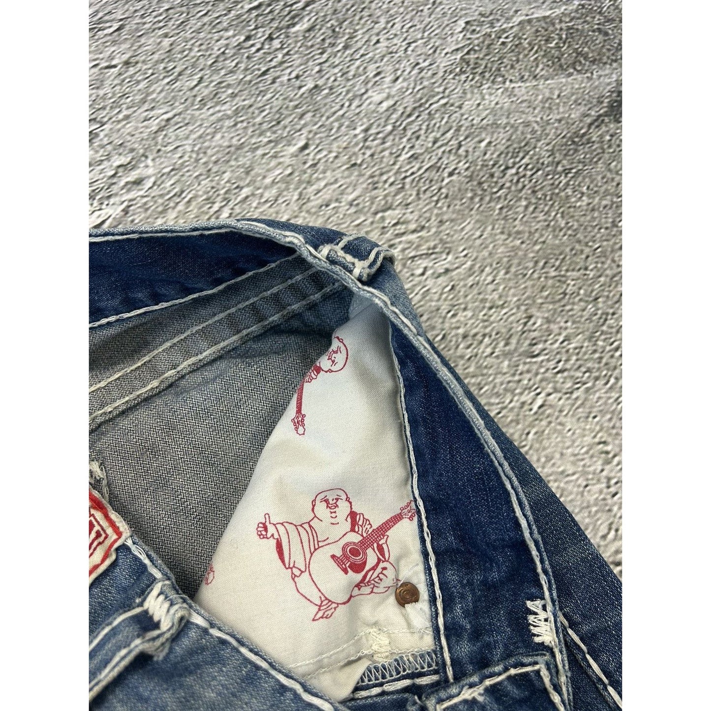 True Religion blue jeans white thick stitching Y2K