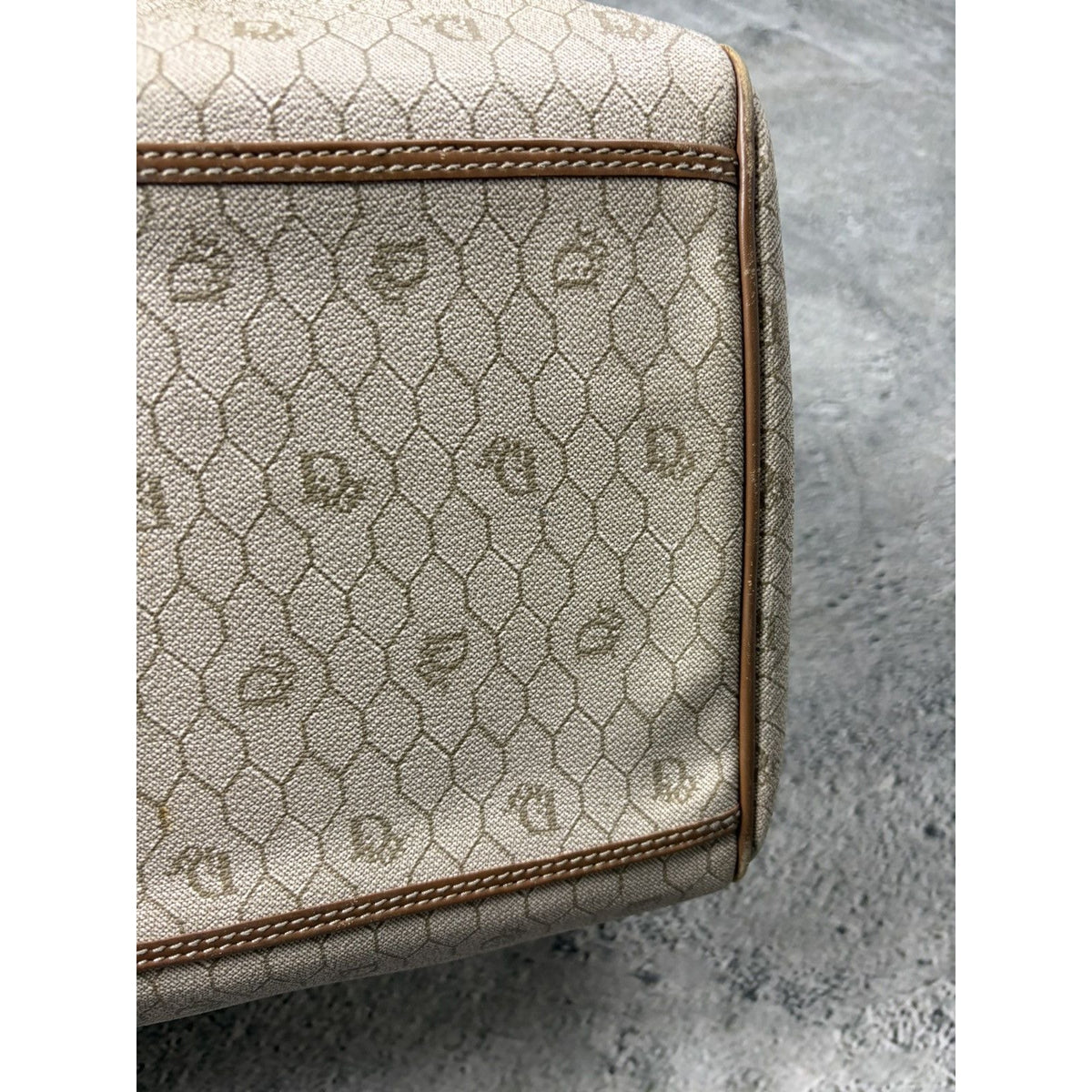 Christian Dior Duffle Bag 80s beige brown honeycomb