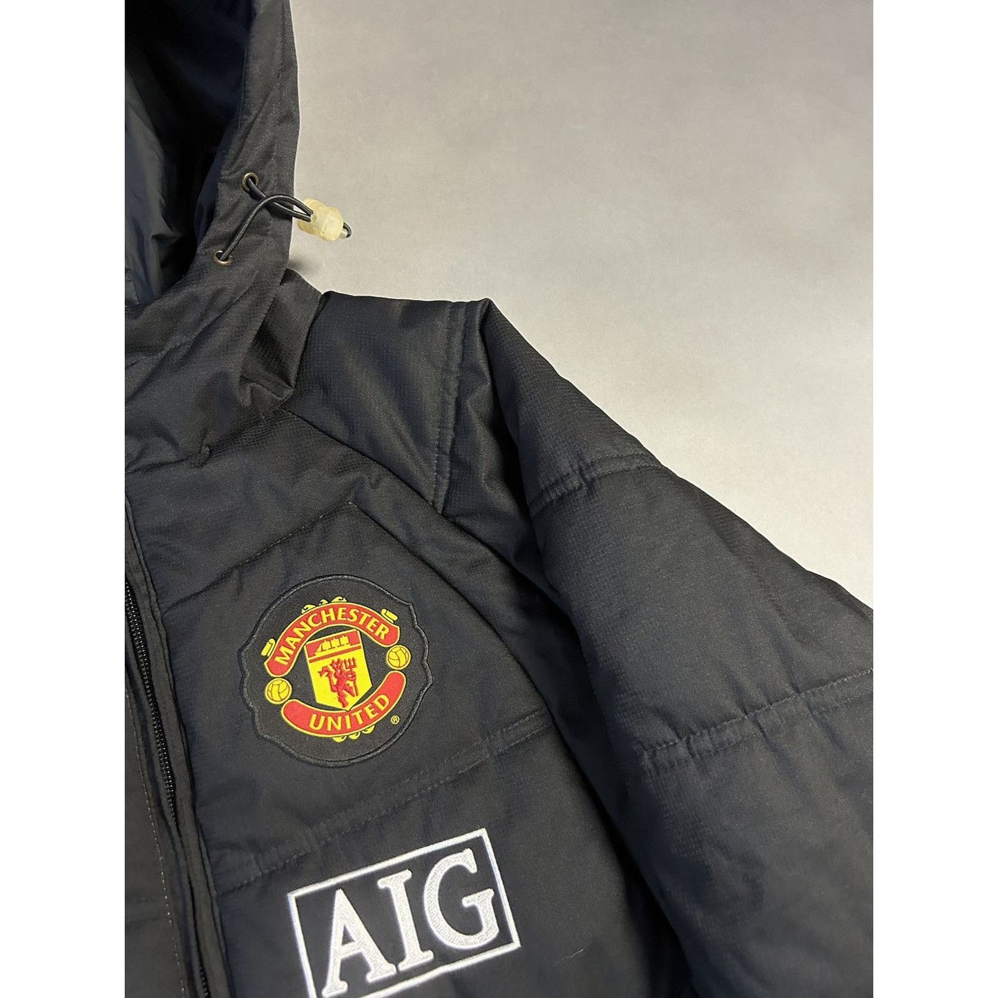 Man United Nike vintage puffer jacket black AIG Manchester