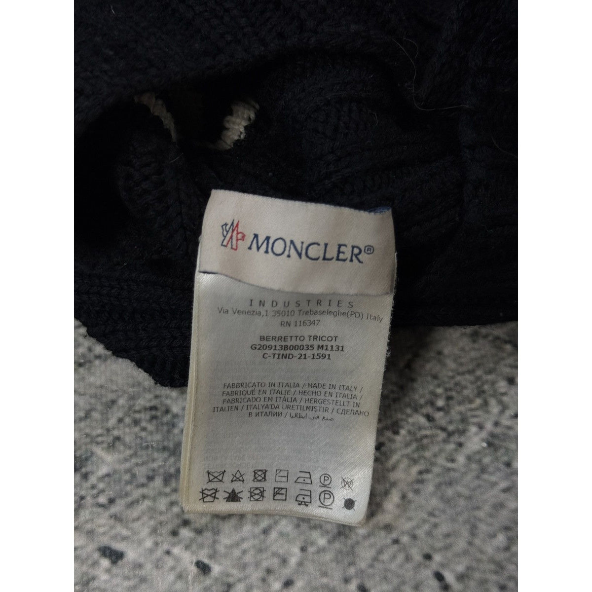 Moncler ski mask balaclava knit black drill