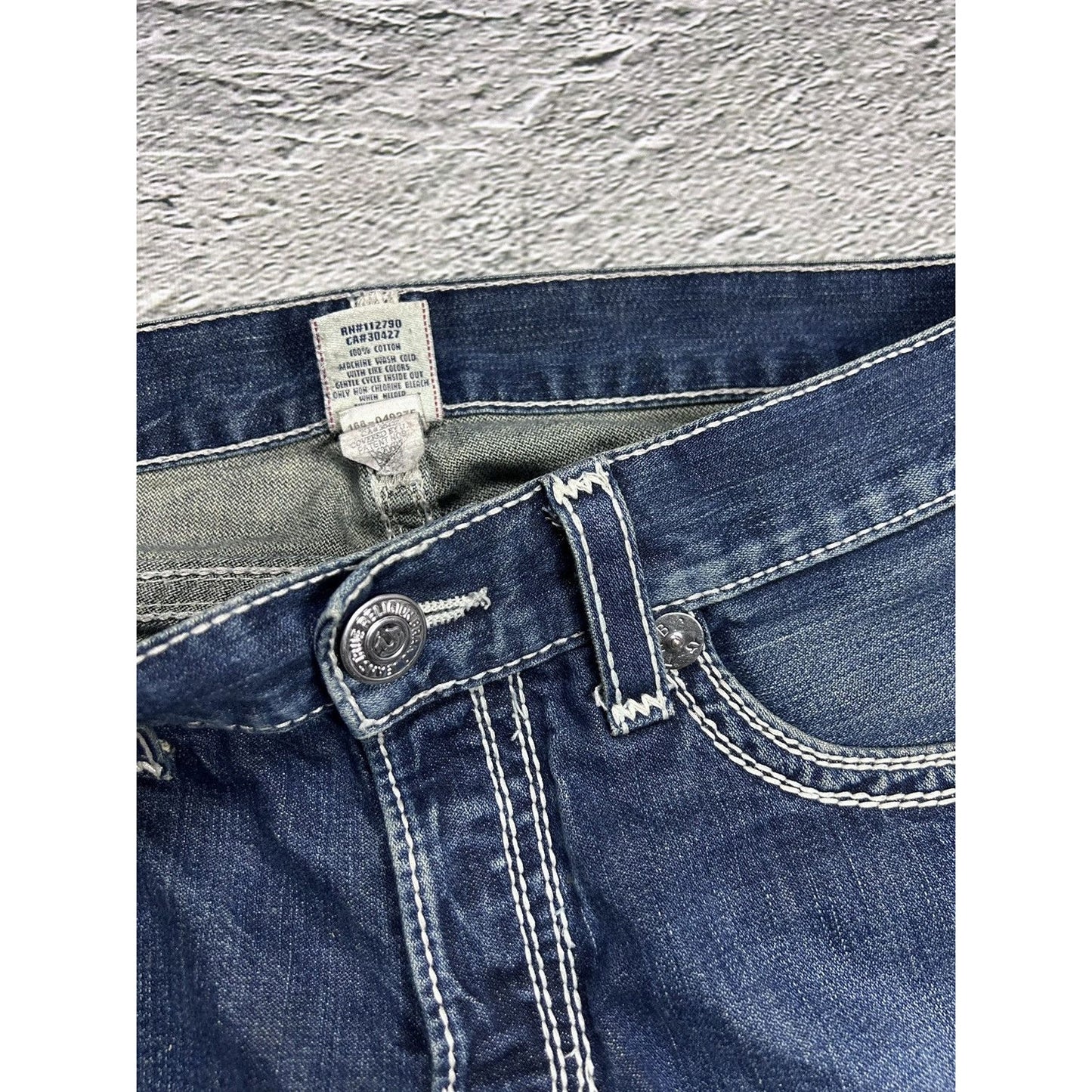 True Religion blue jeans white thick stitching Jack Big QT
