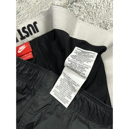 Nike vintage black track pants nylon drill Y2K