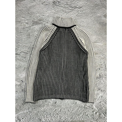 Vintage Y2K opium style zip sweater black and white