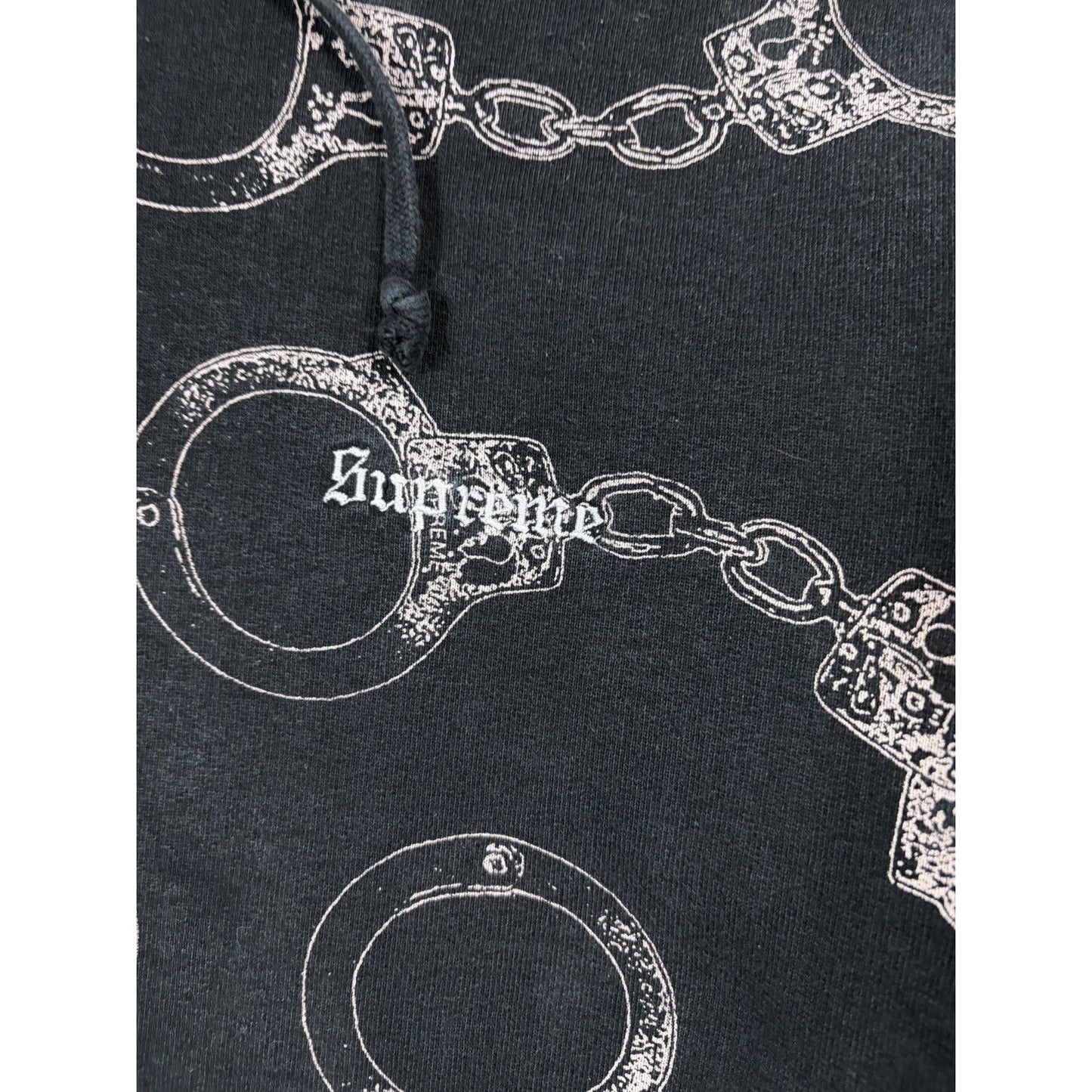Supreme hoodie handcuffs black hooded sweatshirt FW17