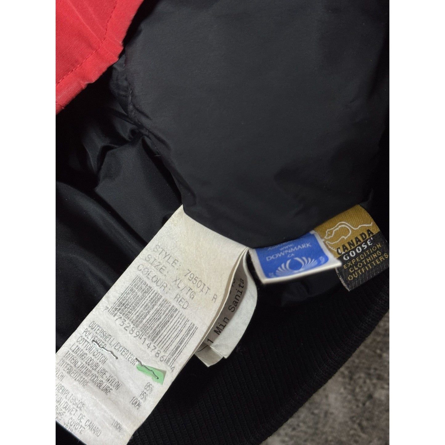 Canada Goose vintage red chilliwack bomber jacket puffer