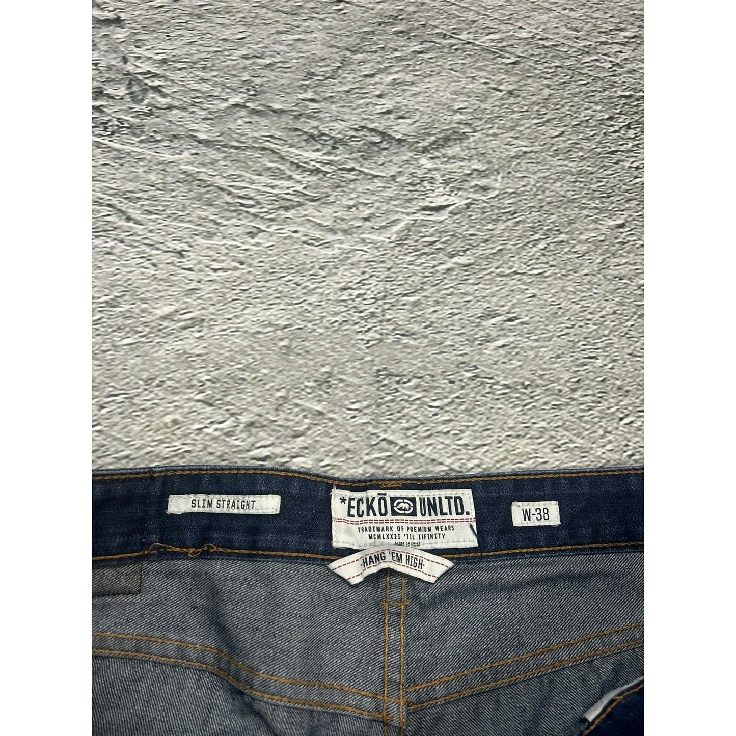 Ecko Unltd vintage jeans big logo New York baggy denim Y2K