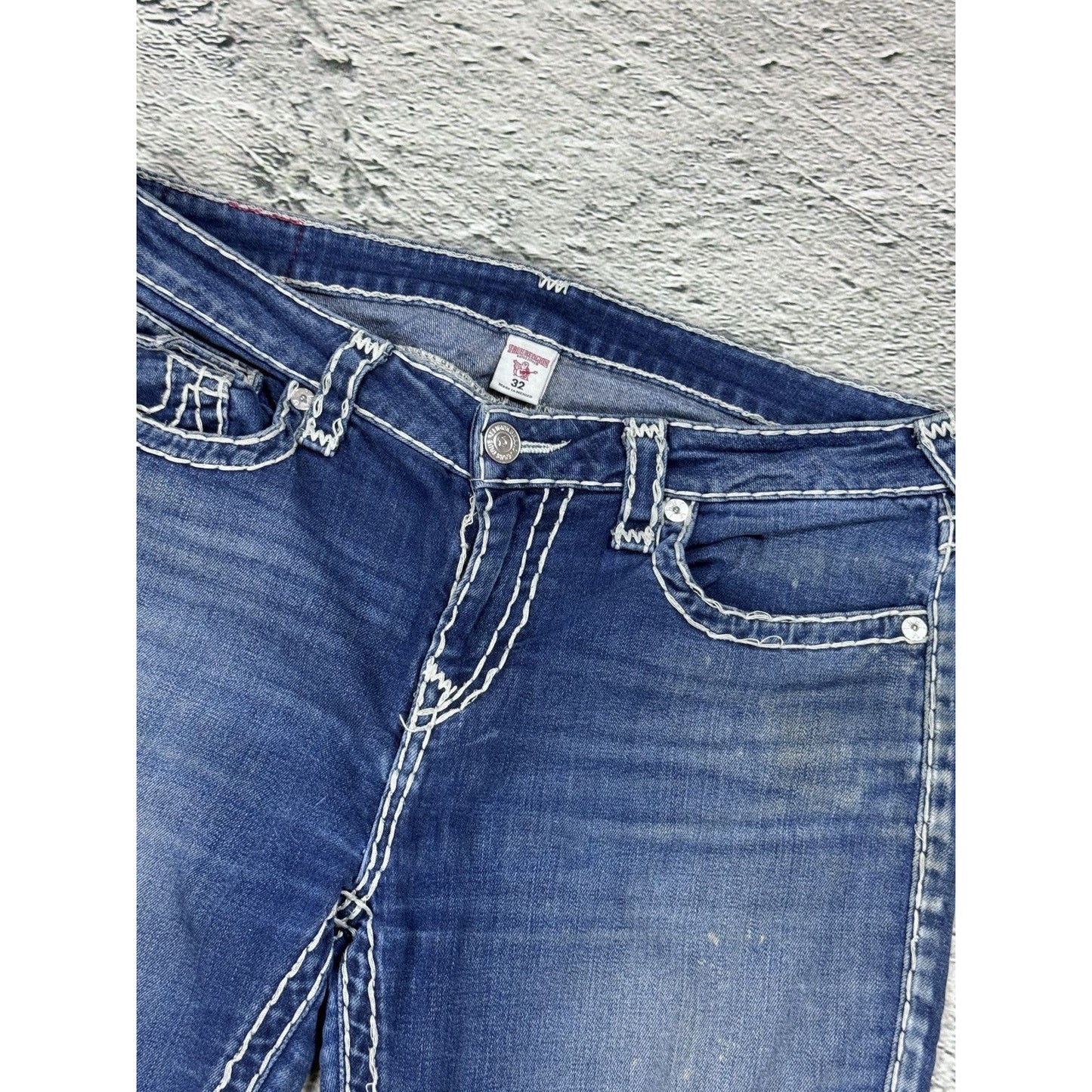 True Religion blue jeans white thick stitching skinny