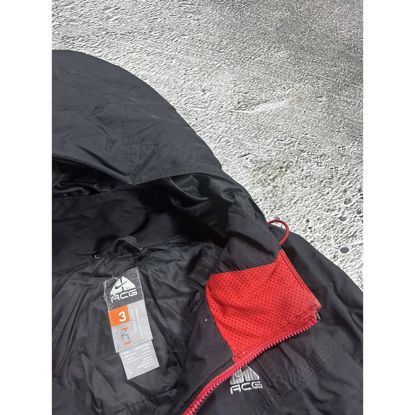 Nike ACG vintage black jacket hooded