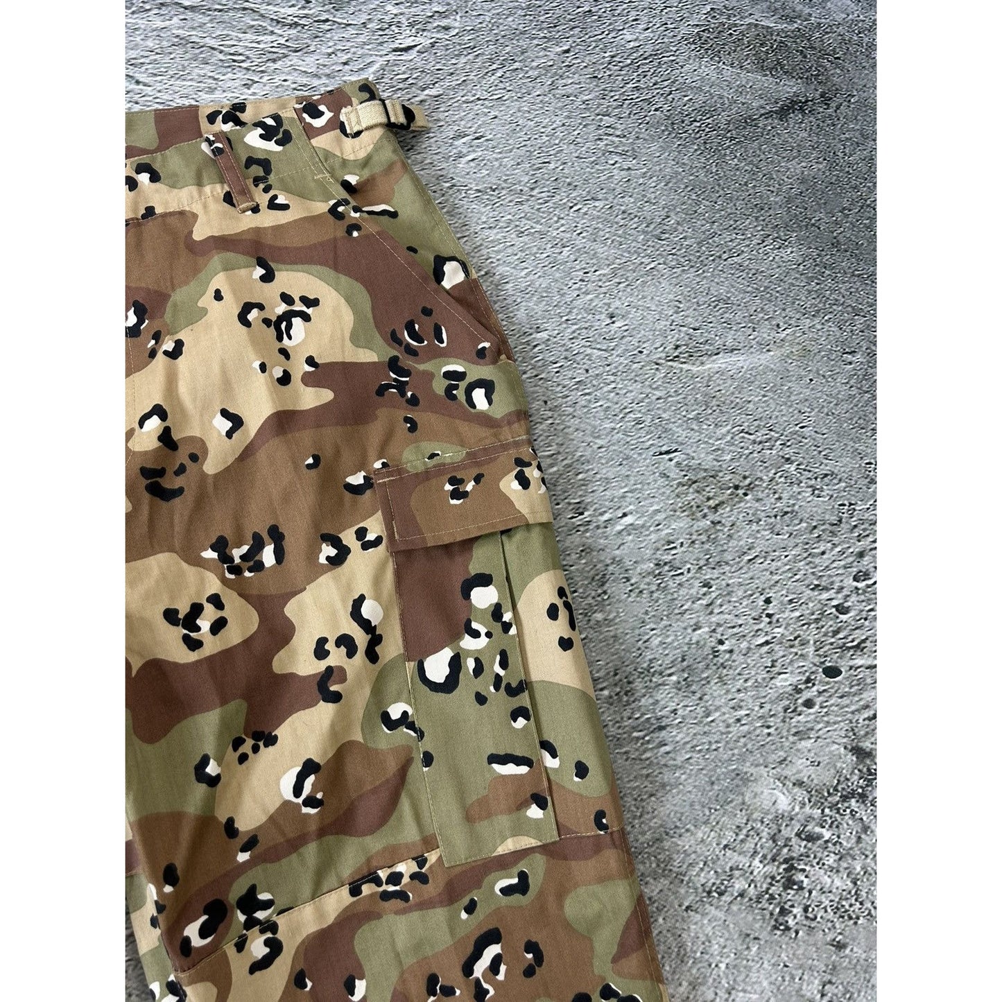Military cargo pants vintage camo brown