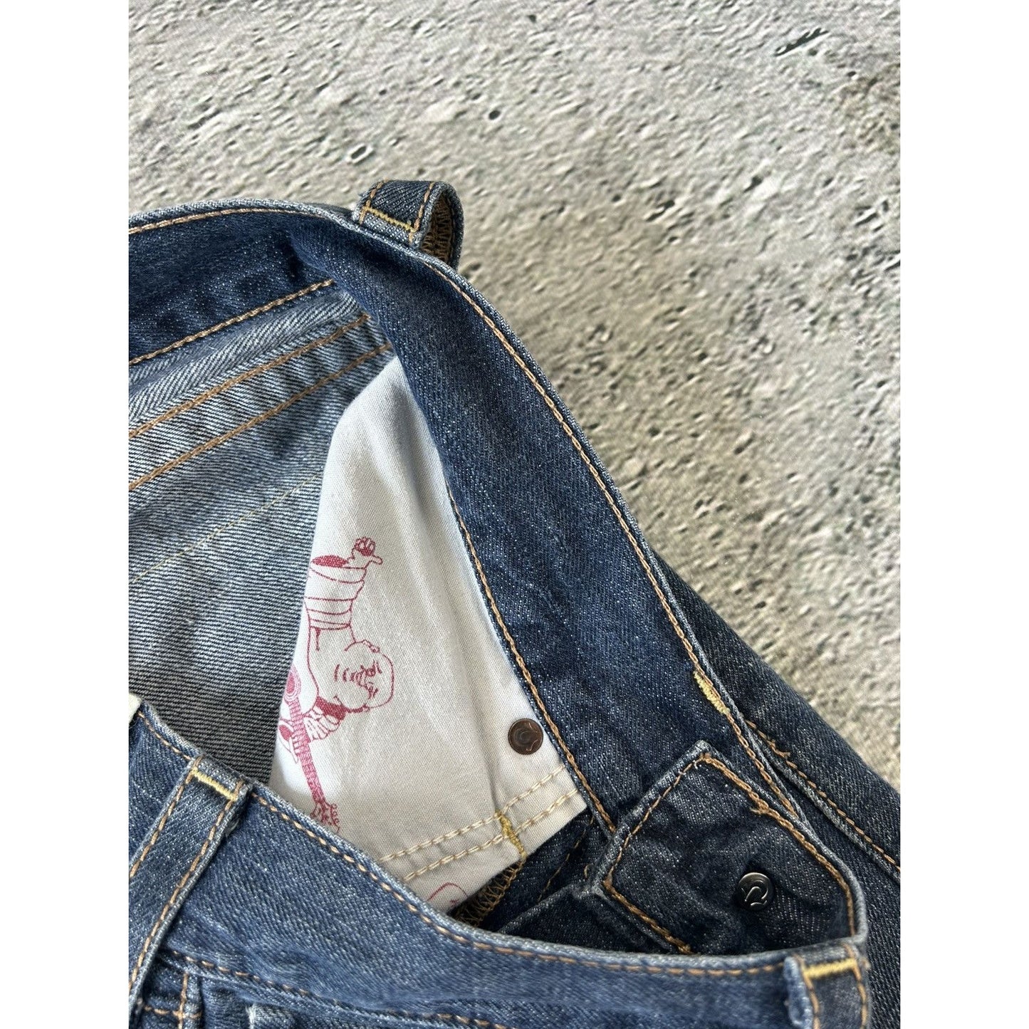 True Religion blue jeans white stitching Y2K bootcut