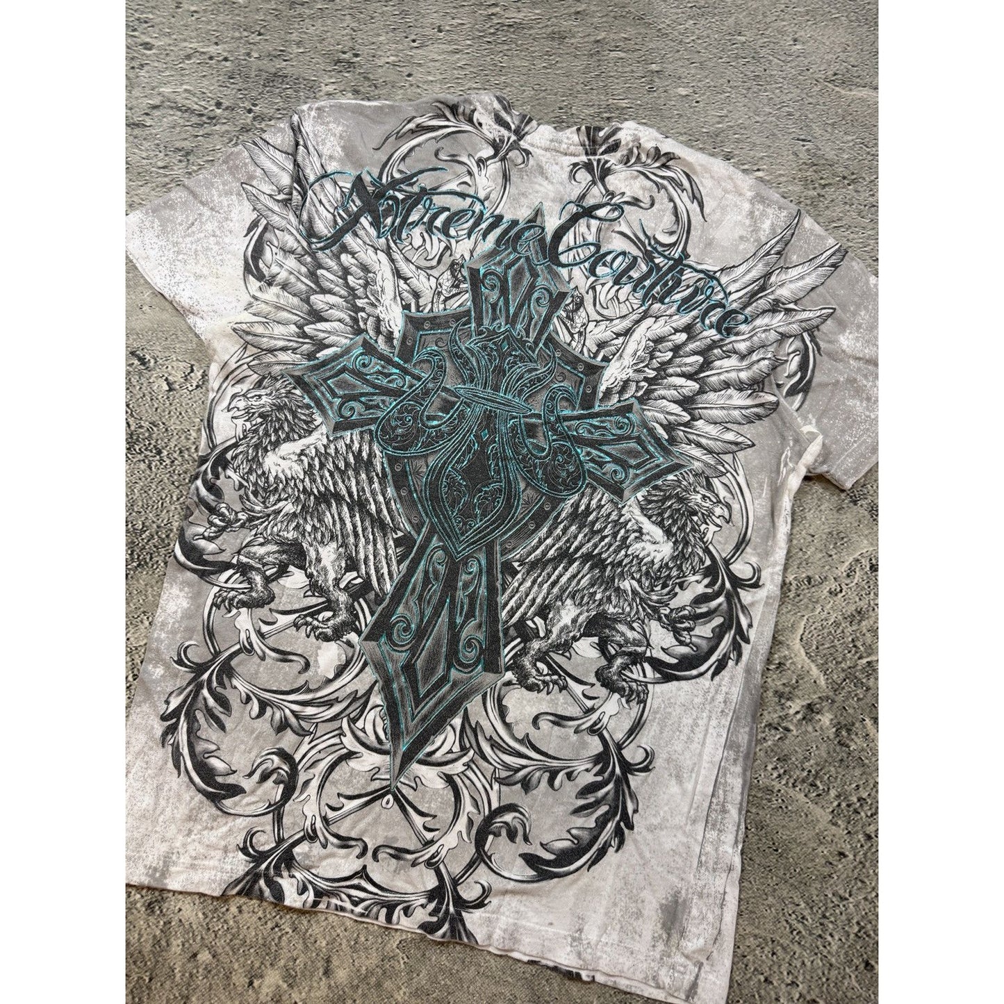 Xtreme Couture Vintage Y2K white big logo Affliction