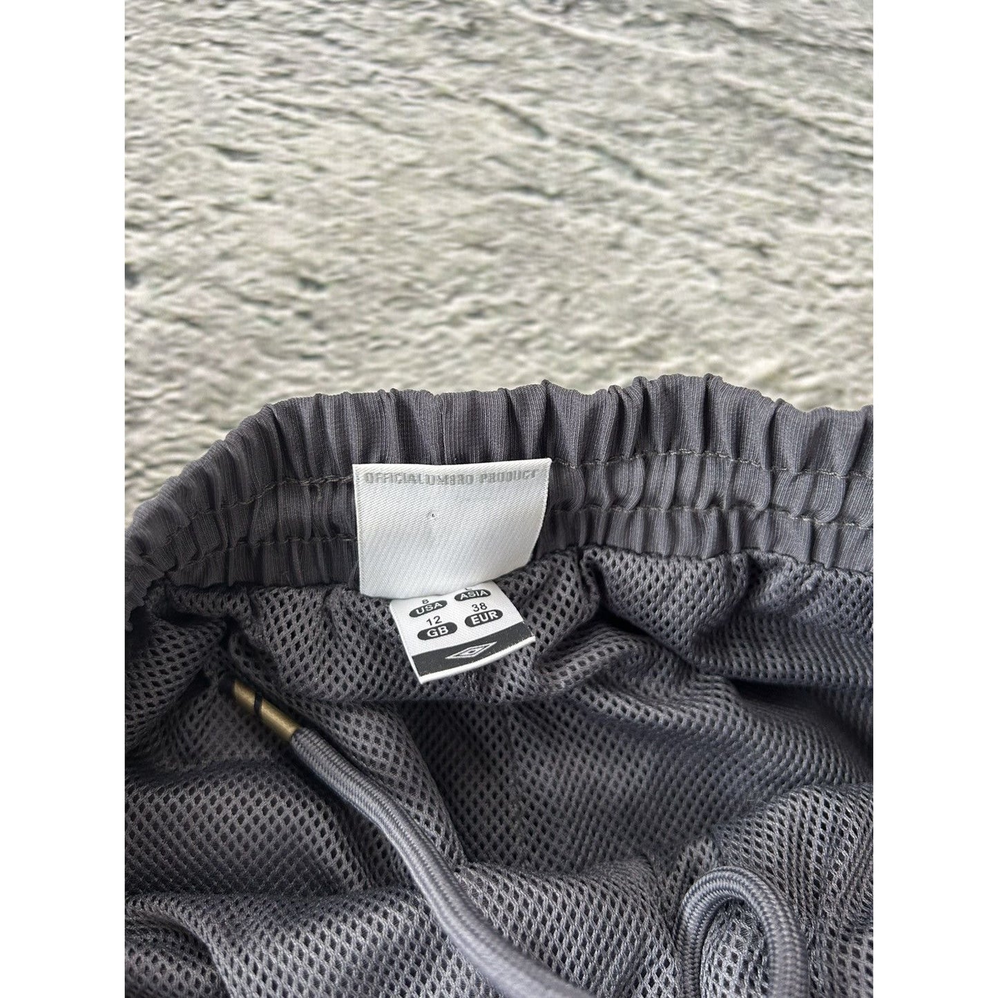 Umbro nylon track pants vintage grey cargo parachute