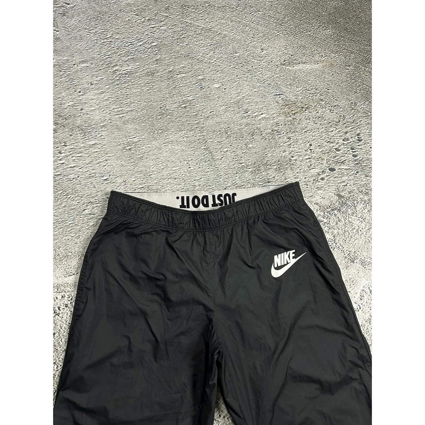 Nike vintage black track pants nylon drill Y2K