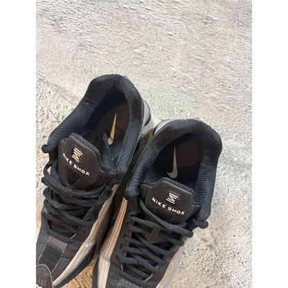 Nike Shox R4 sneakers black silver street shoes low