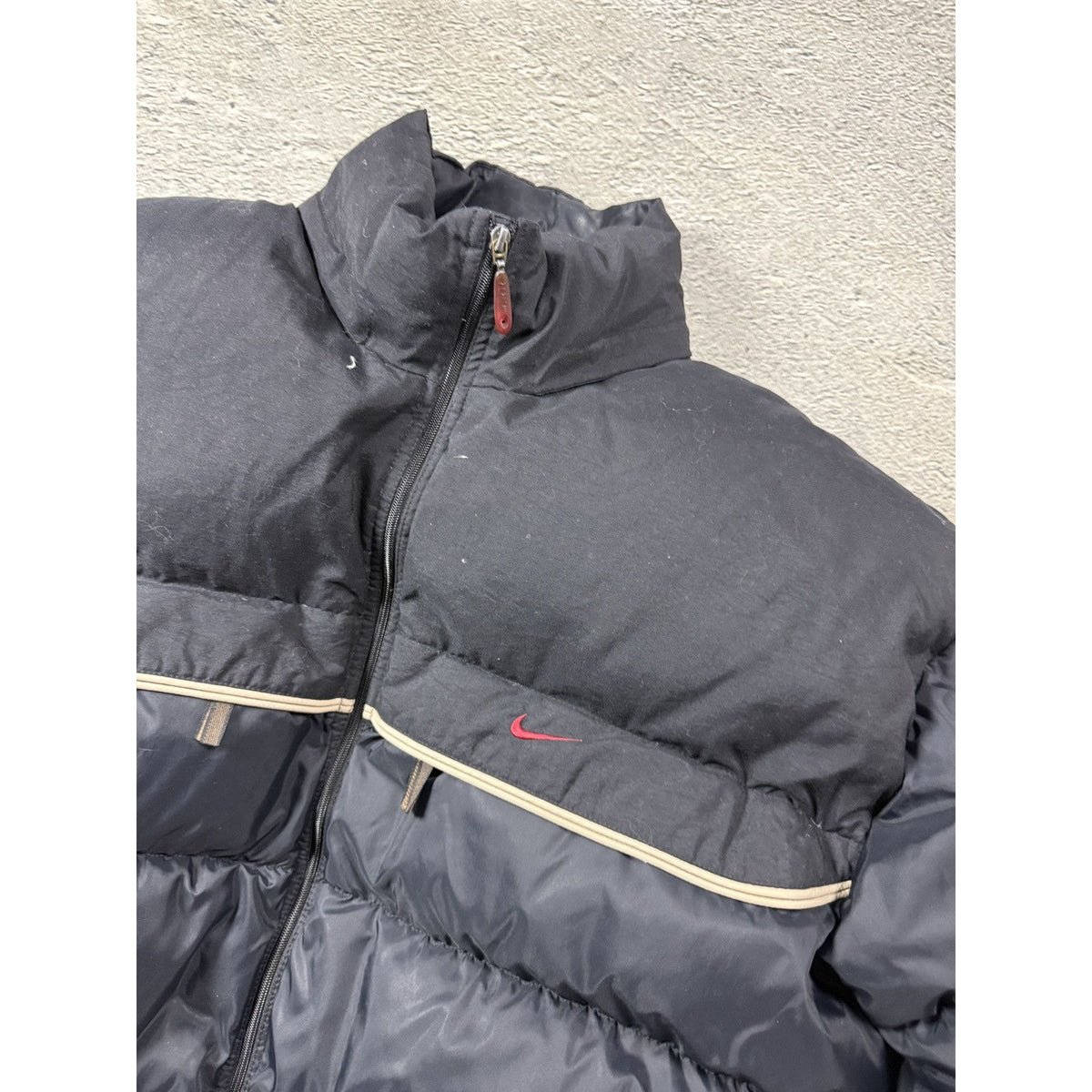 Nike puffer Black jacket Red logo vintage 90s baggy
