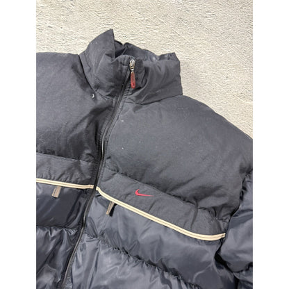 Nike puffer Black jacket Red logo vintage 90s baggy
