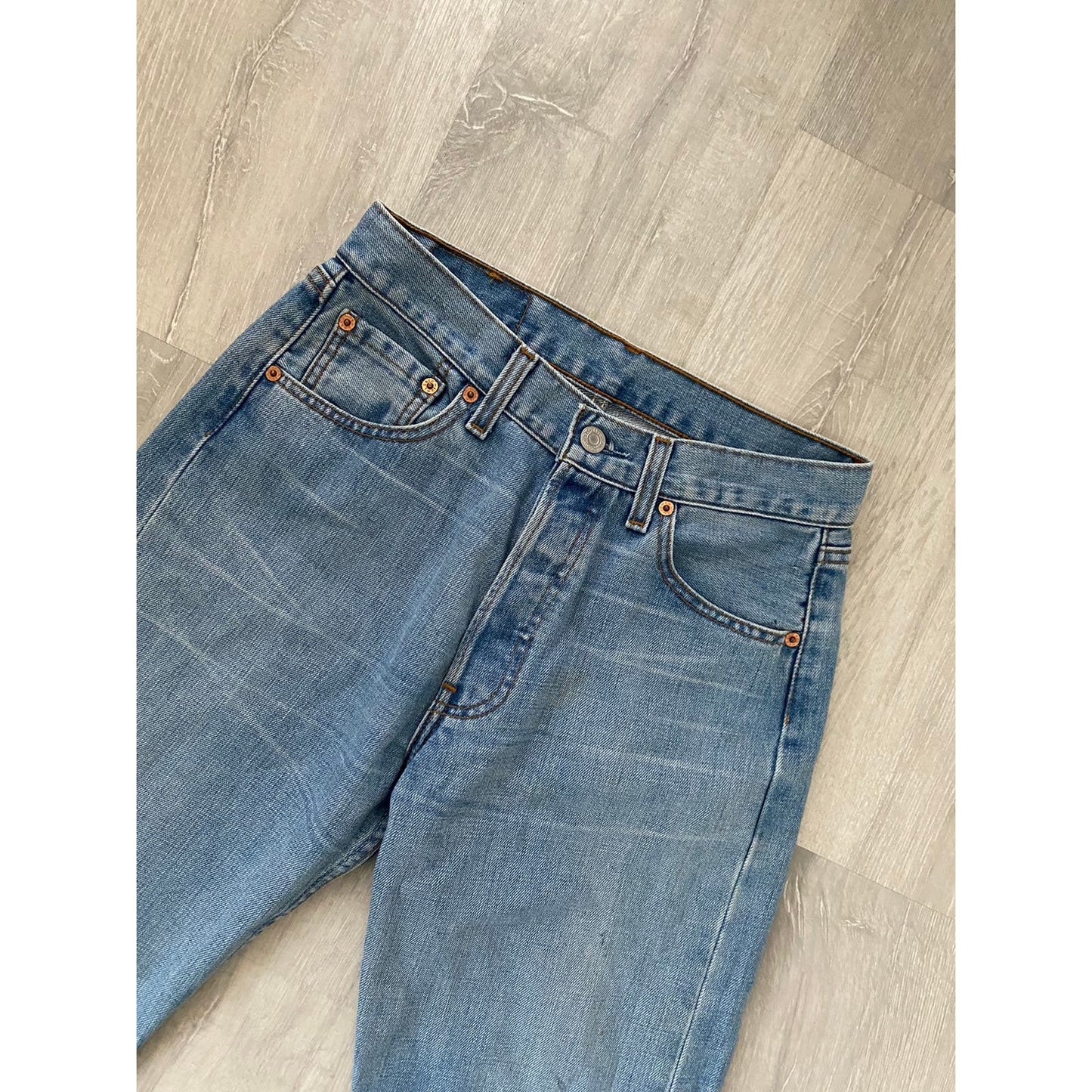 90s Levi’s 501 vintage baby blue jeans denim pants