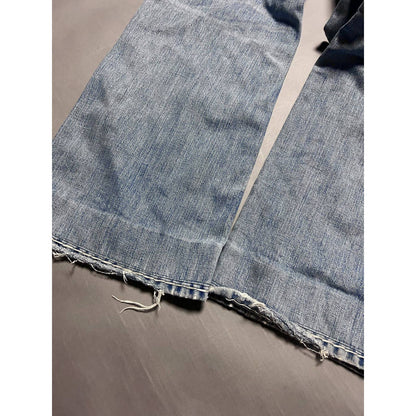 True Religion blue jeans white thick stitching distressed