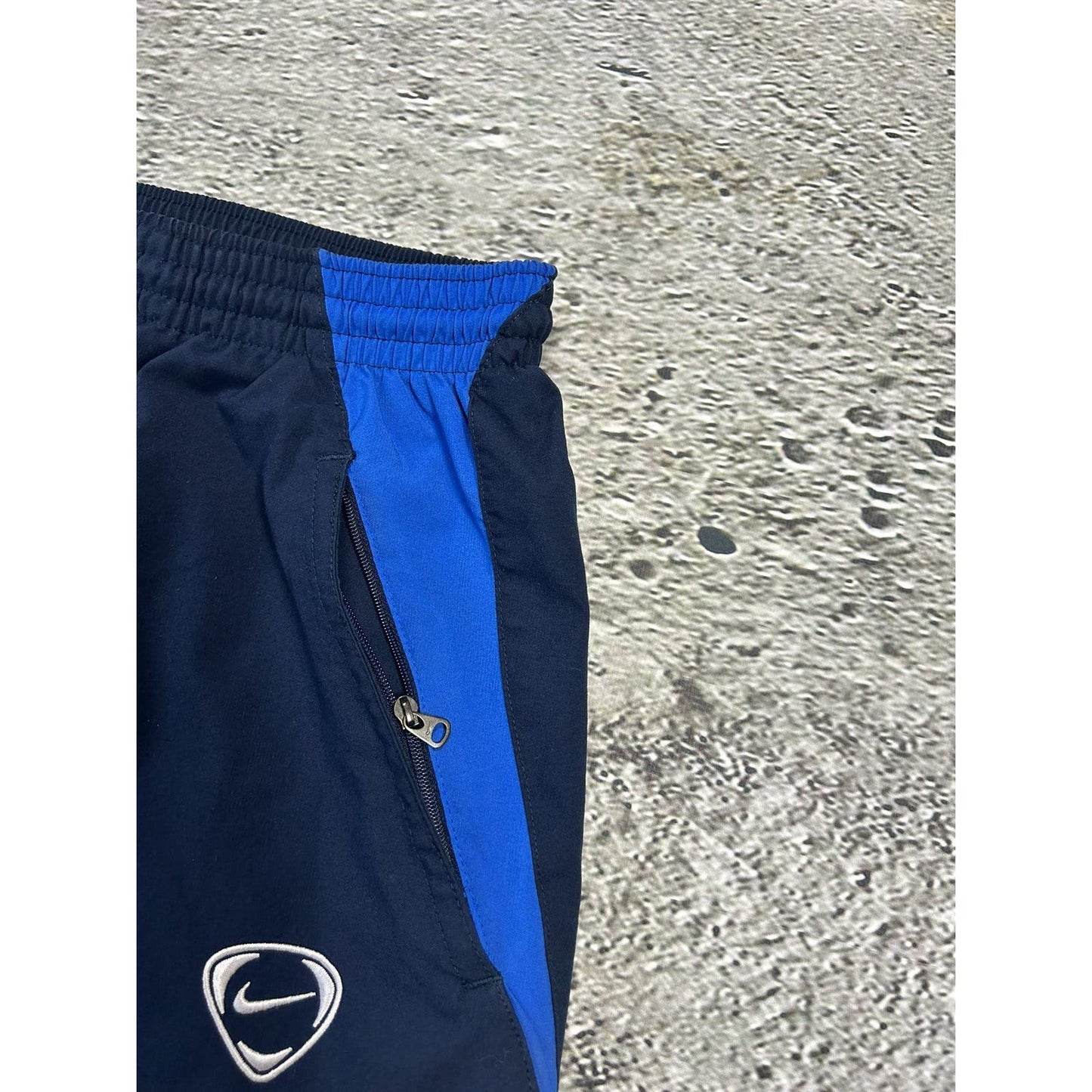 Nike vintage navy nylon track pants drill y2k small logo