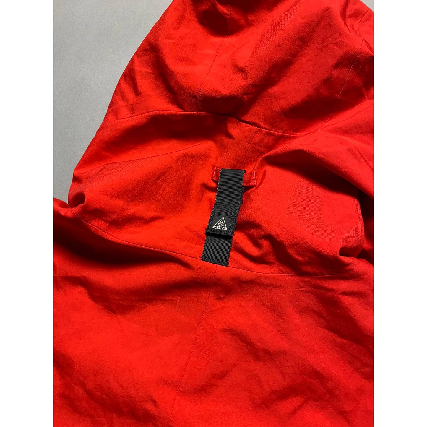Nike ACG jacket vintage red 2000s windbreaker