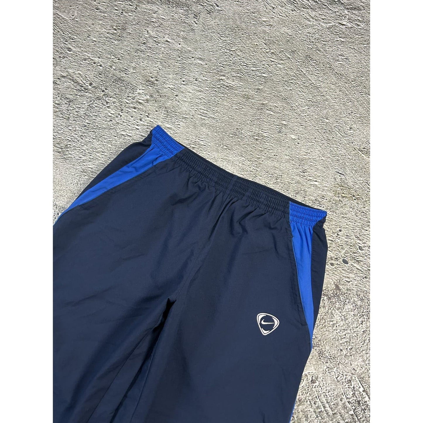 Nike vintage navy nylon track pants drill y2k small logo