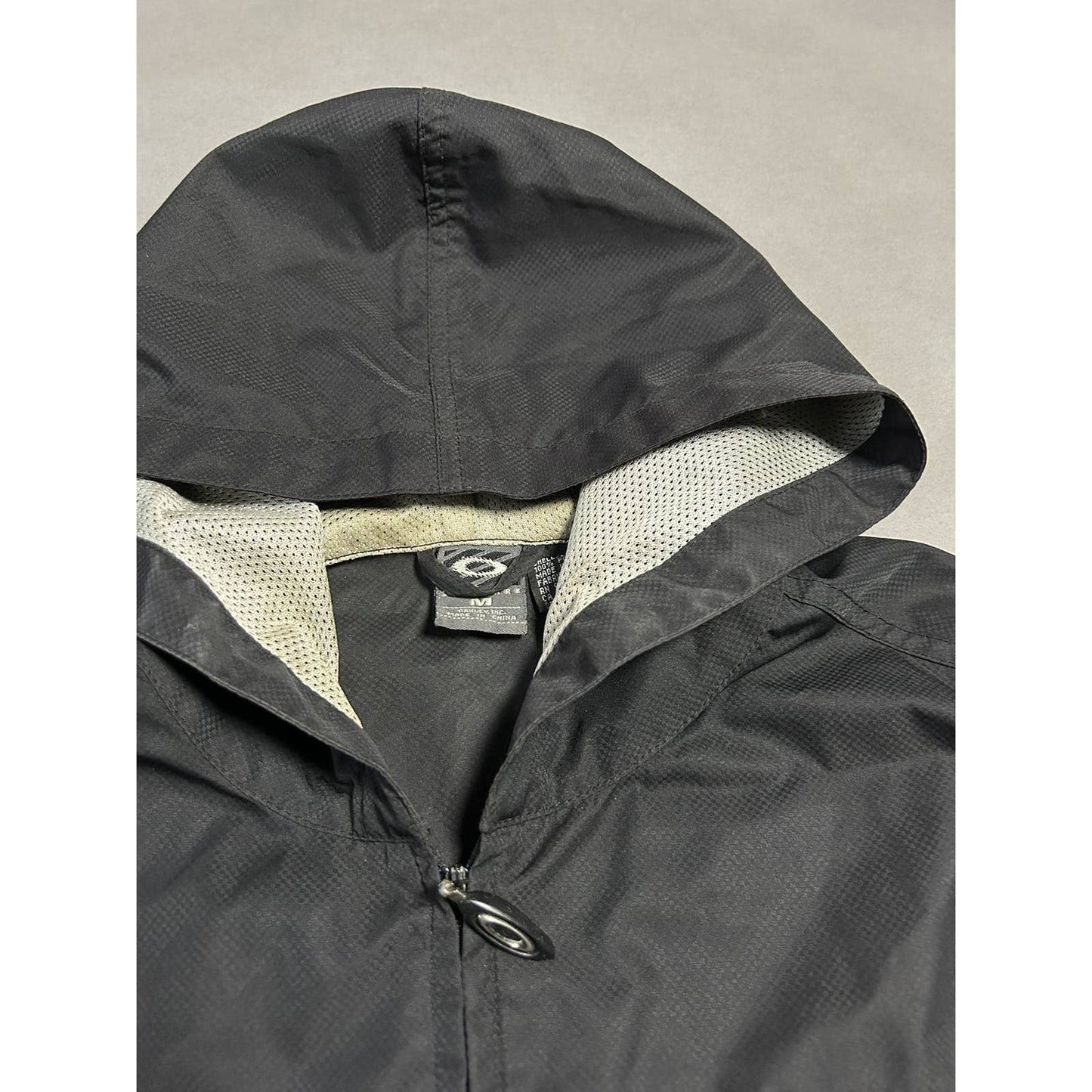 Oakley vintage black windbreaker jacket techwear functional