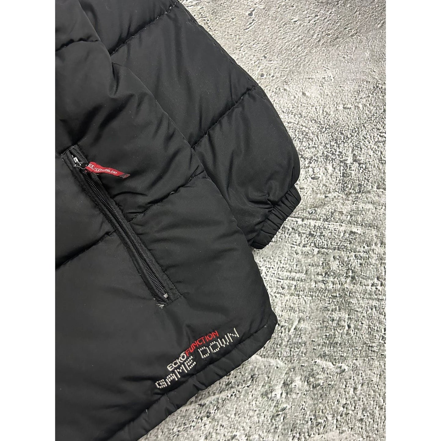 Ecko Untld vintage black puffer jacket function game down