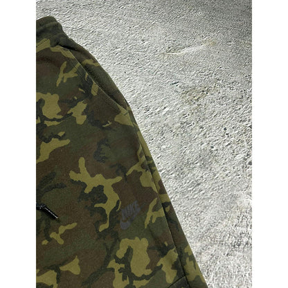 Nike tech fleece camo sweatpants drill khaki green